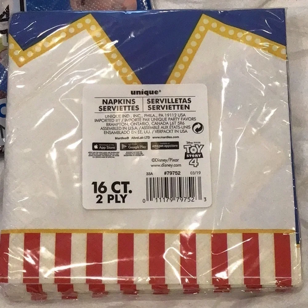 Disney Toy Story 4 Table Cover and Napkin Set